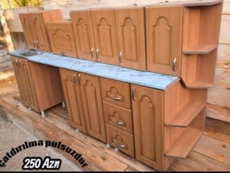 rakvina metbex: *Sada* Metbex mebeli satilir 250azn.Olcu 2.67sm.Uzerinde moyka — 1