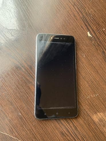 30 manata telefon: Xiaomi Redmi seriyasından smartfon Ekran qırılıb ekran açılır amma — 2