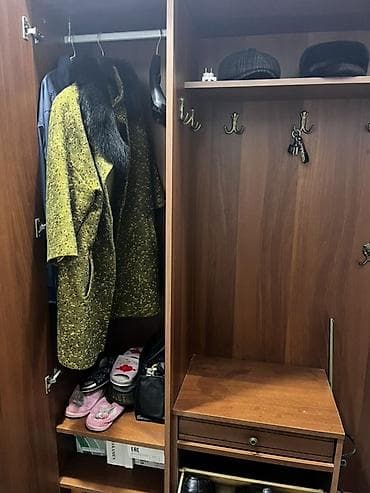 duz qabi: 1 qapı, Güzgülü, Qəhvəyi, Digər material, Açılan, Düz dolab — 2