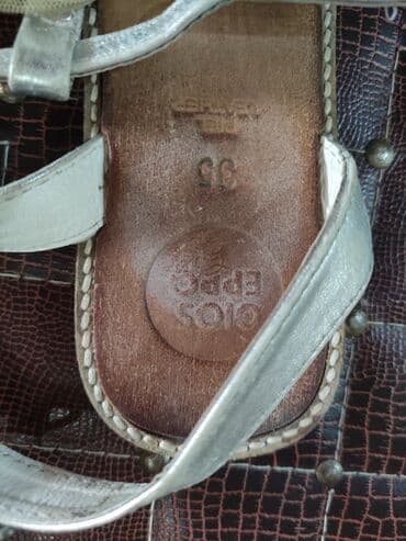 Dəstlər: Bosonojka, barmaqarası yay ayaqqabısı, 10-13 yaşlı uşağa, 35 ölçüdə — 3