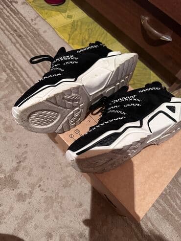 Səndəl və şəp-şüplər: Krasovka 2defe qeyinib — 2