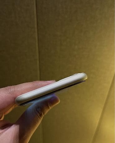 iphone adapdir: IPhone 11, 128 GB, Ağ, Zəmanət, Simsiz şarj, Face ID — 3