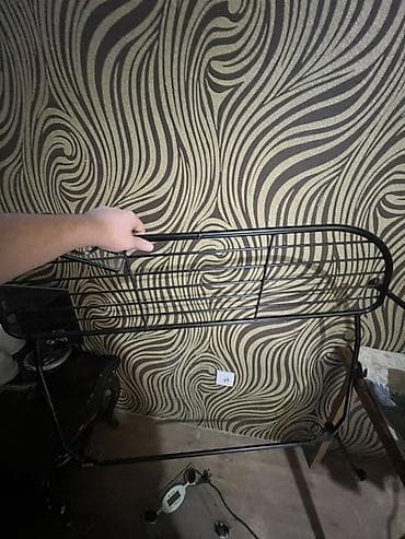 asılqanlar: Metal maşın baqaj ayrıcı heyvan saxlayanlar üçün idealdır — 1