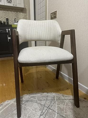 balkon stul: Stulleto Furniture kürsüsü - Material: tünd qəhvəyi massiv ağac — 3