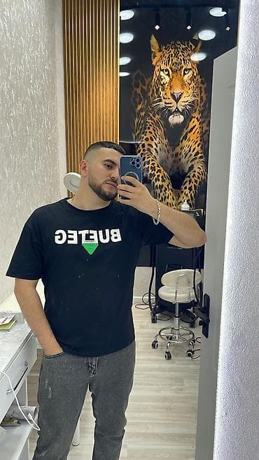 Другие специальности: Продавец-консультант требуется, 18-29 лет, 3-5 лет опыта, Ежемесячная оплата — 10