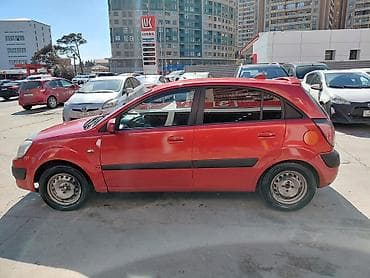 kia rio 2005: Kia Rio: 1.4 l | 2005 il Hetçbek — 3