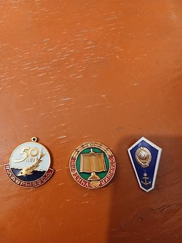 tor baliq: Kolleksiya üçün sovet dövrünə aid 3 ədəd orijinal nişan seti. - — 1