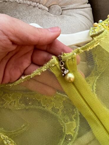 gözəl donlar: Nisan donum olub,270 manata alinib.Cox gozel,mukemmel dondur.1 defe — 4