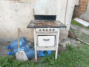 pendir qizardan: Elektrik sobası Ayrıca dayanan, 4 gözlü — 2