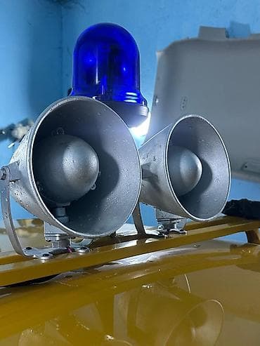 moskvic: Moskviç 412: 0.3 l | 1975 il 65000 km Sedan — 6