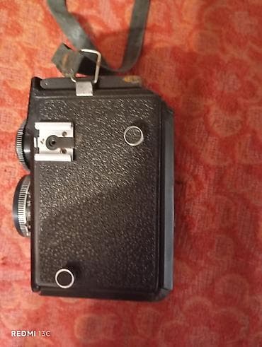 tula qarmon: Lubitel 166B orta format TLR plyonka fotoaparatı - Tip: İkiobyektivli — 3