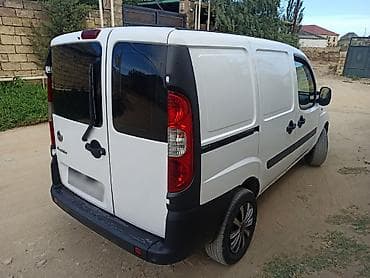 2 ci el konteyner: Fiat Doblo: 1.3 l | 2008 il Van body type — 6
