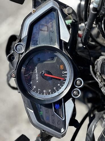 07 mator: Bajaj - Pulsar Rs200, 200 sm3, 2024 il, 27000 km — 5