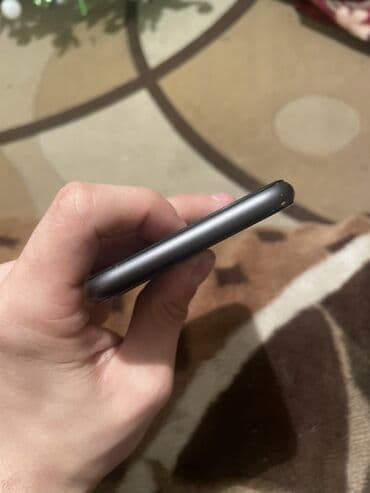 en ucuz iphone 11 pro: IPhone 11, Qara, Face ID — 5