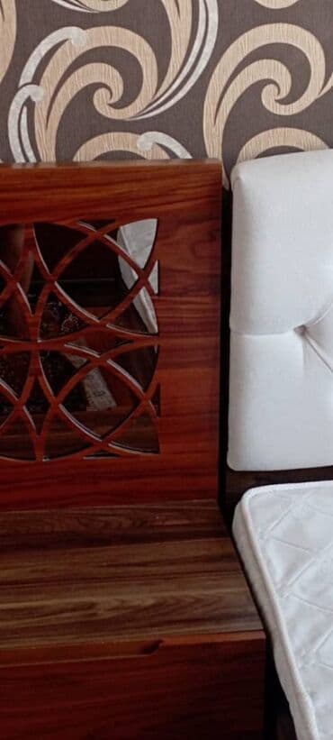 kiraye evler 2022 1 otaqli: 100 kv. m, 3 otaqlı — 8