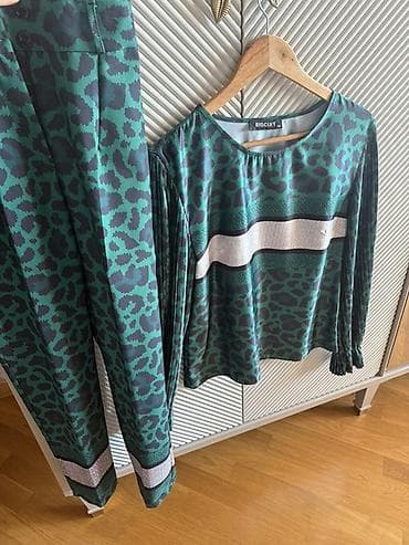 kamplekt qizillar: Bir defe geyinilib yeni kimidir — 1