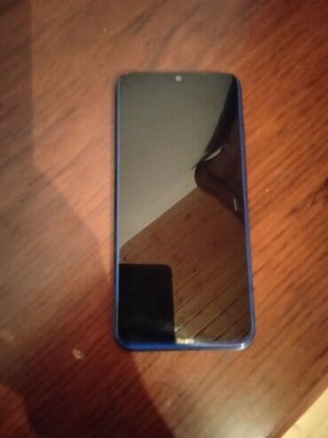 Məhsul: Redmi smartfon Xüsusiyyətlər və dizayn: - Parlaq mavi rəngli