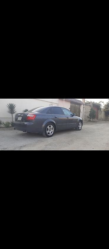 bmw e39 2003: Audi A4 sedan – tünd boz rəng, 4 qapı, 5 yerlik. B6 kuzov dizaynı — 3