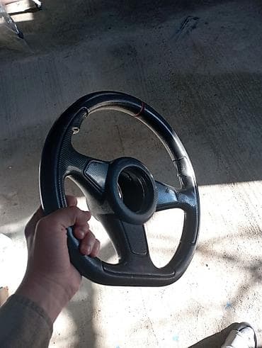 tempra rul: Avtomobil sükan çarxı – idman üslublu - Universal 3-şüalı dizayn - — 2