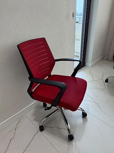 parca bez: Ofis kreslosu – qırmızı rəng, təkərli, fırlanan baza - Ergonomik — 1