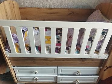 Beşiklər: Oğlan və qız üçün, Dördbucaq, Beşik, Dəst ilə, Yellənmə mexanizmsiz — 2