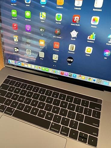 ipone 8: Apple MacBook, 15.4 ", Intel Core i9, 512 GB — 1