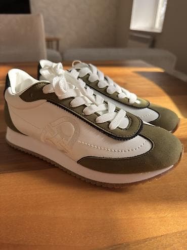 Кроссовки и спортивная обувь: Размер: 37, Новый — 3