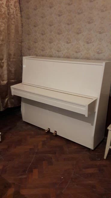 kuban qazı: Pianino КУБАНЬ Rusiya stehsalı olan Zəmanətli Ağ rəng. Cadırılma və — 5