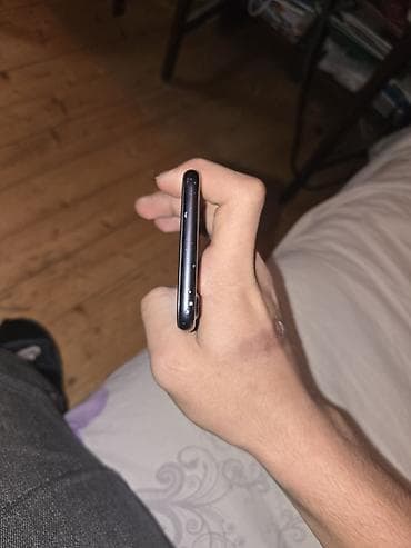 canon 7 d: IPhone 7, 128 GB, Qara — 7