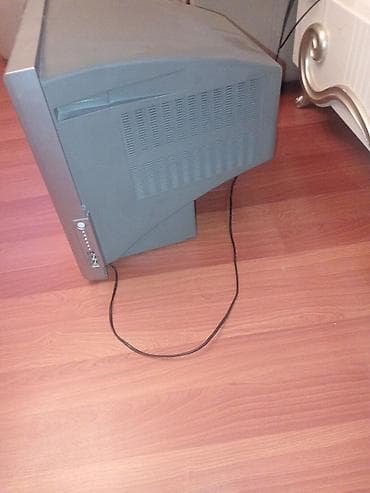sputnik tv: HITACHI CRT televizor - Model: HITACHI (ön paneldə qeyd olunub) — 1