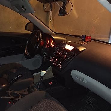 opel cd 30: Kia Ceed: 1.4 l | 2009 il Hetçbek — 9