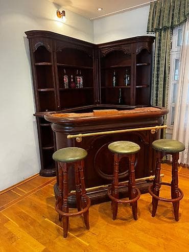 Klassik üslubda ev barı dəsti - Material: tünd rəngli massiv ağac