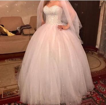 Gelinlik tecili satilir 150 m lalafo.az -da Gelinlik tecili satilir 150 m