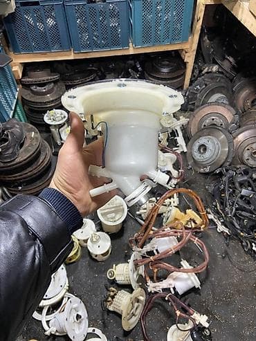 ford transit pompa: Mercedes Benz benzin nasosu Şəhər: Bakı Elanın növü: Ehtiyat — 8