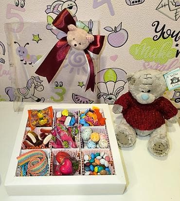 Hədiyyə qutuları və tematik setlər - Şirniyyat qutuları: Bölməli