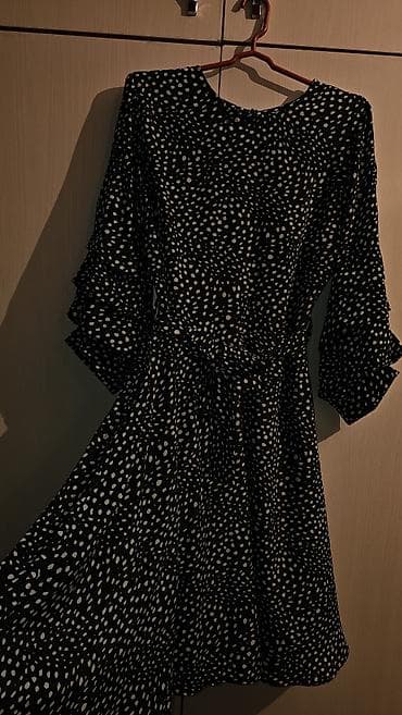TeQara rəngdə, ağ xırda nöqtə naxışlı qadın donu. - Model: A-kəsim — 3