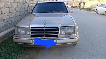 Mercedes-Benz W124: 2.5 l | 1989 il Sedan