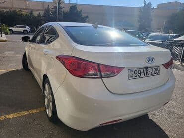 tofaş satış: Hyundai Elantra sedan – ağ rəng, AZ nömrə nişanı 99-VK-225. Şəhər və — 2