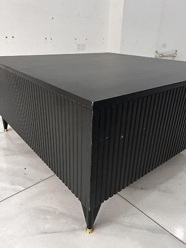Kvadrat masa, Açılmayan, Təkərsiz, Mat laminat — 4