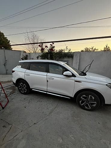 larzon disk: Marka/model: Lifan (SUV) Kuzov: ağ rəngli, 5 qapı, şəhər/krossover — 3
