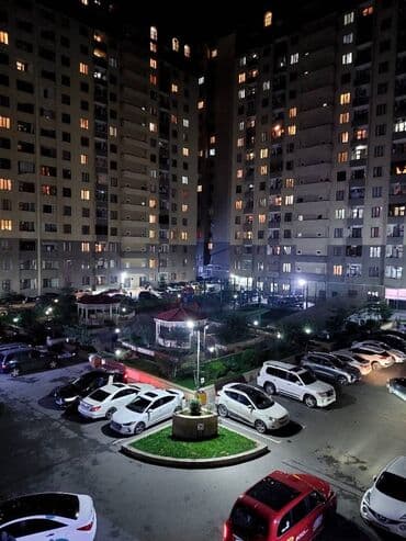 qarayev obyekt: Qaraev metrosunun yaxınlığında kristal abseronda 17 mertebeli — 12