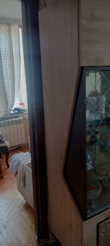 ikinci əl vitrinlər: Şüşəli dolab vitrini, İşlənmiş — 2