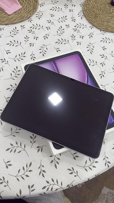 Apple iPad Air 11– inch (M2) bənövşəyi rəng - 10.9" Liquid Retina