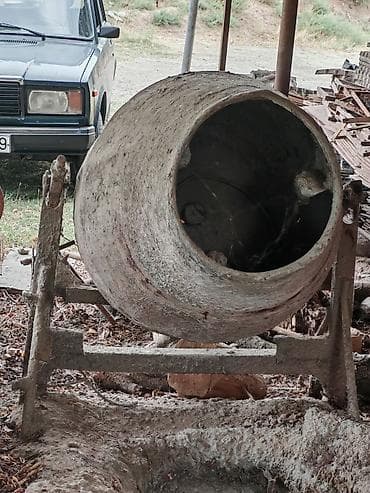 Tamet istehsalı üçün beton qarışdıran, 50 kv qəliblər və uzunluğu 3.50