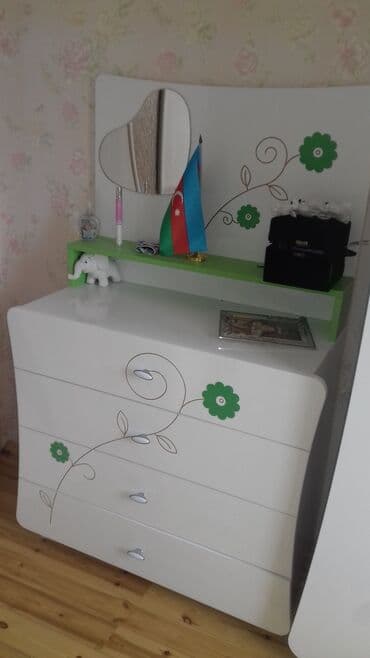 əsgər qız şəkilləri: Qız üçün, İşlənmiş, Təknəfərlik çarpayı, Termo, Tumba, Yazı masası — 3