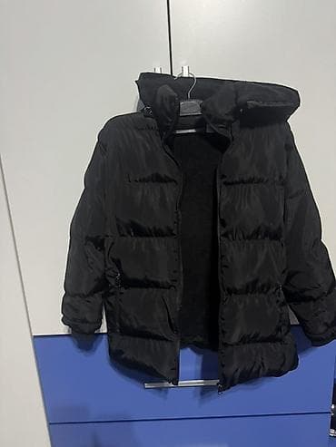 məktəbli geyimləri: Qışlıq uşaq paltosu – qara rəngdə, kapüşonlu, yastıqlı/pufik tipli — 2