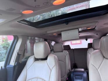 kia optima 2019: Chevrolet Traverse, qara rəng, 7/8 yerlik geniş salonlu tam ölçülü — 8