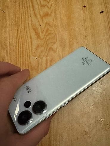 s8 edge ekran: Redmi Note 13 Pro+, 512 GB, rəng - Gümüşü, Barmaq izi — 5