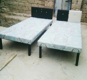 Kravat taza 
Hazırı var 
Çatdırılma münasib qiymata