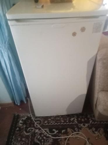 soyducu ev ucun: 1 qapılı Indesit Soyuducu Satılır, rəng - Ağ — 1